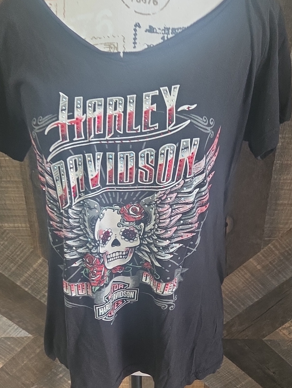 Harley-Davidson Black Short-Sleeve Skull & Wings Graphic Tee with Red Accents